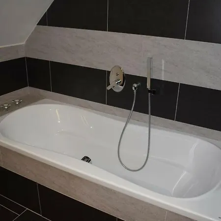 Villa Beautiful With Spacious Lesany (Benesov)